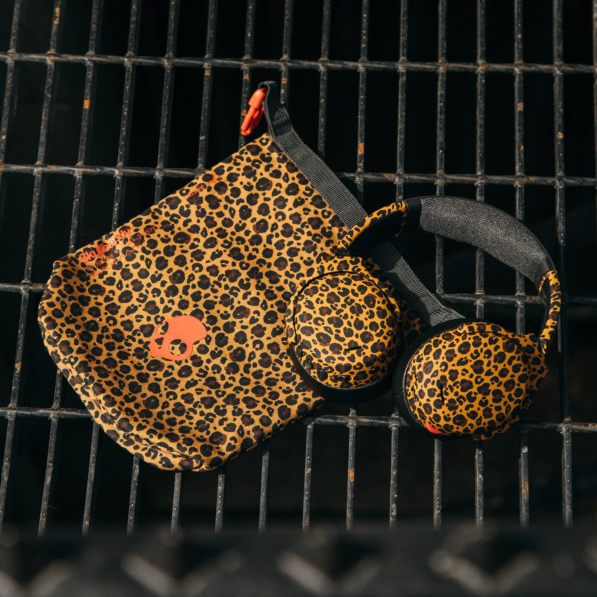 Crusher ANC 2 - Bass Headphones with Noise Canceling | True