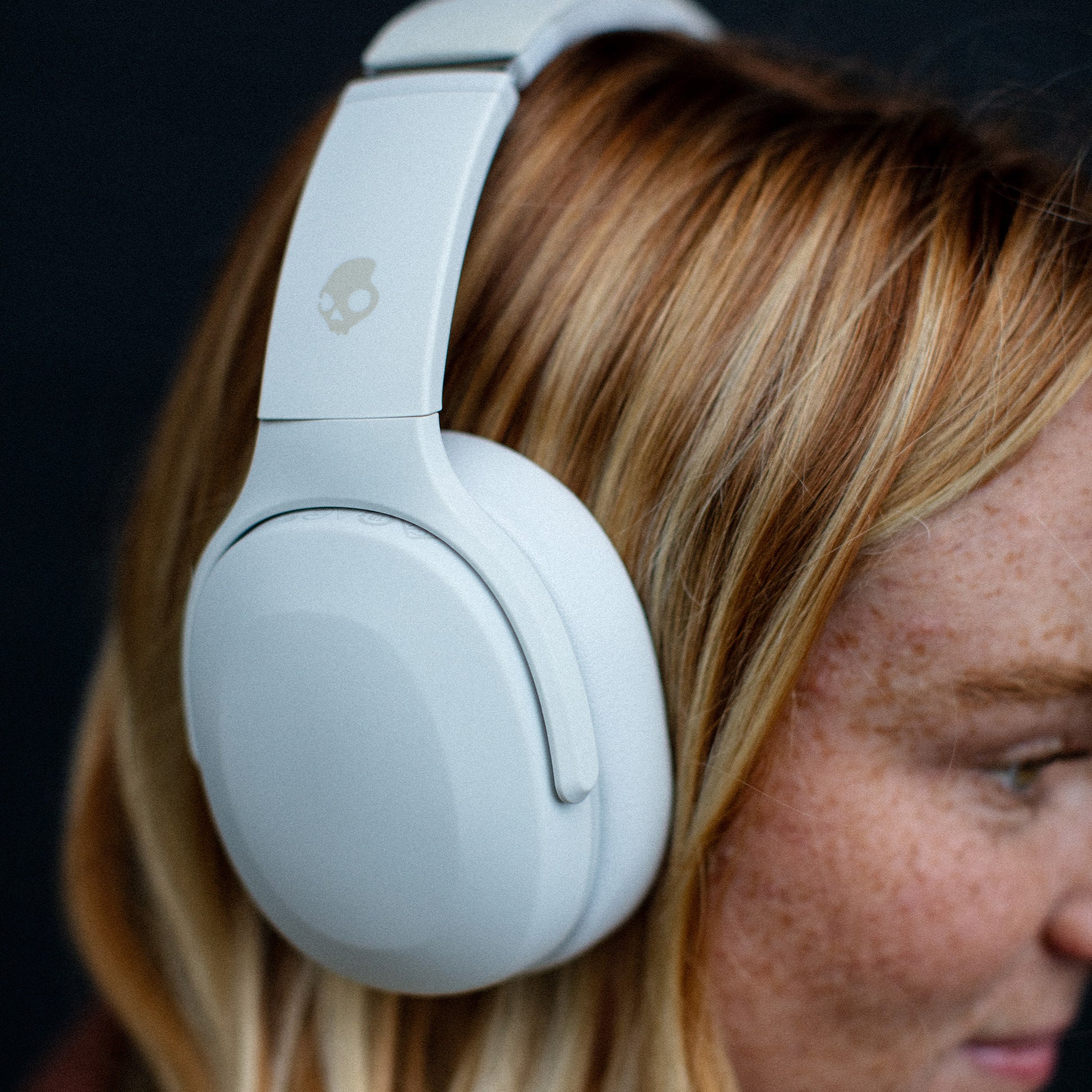 Crusher Evo Bass Headphones with Personal Sound True Wireless