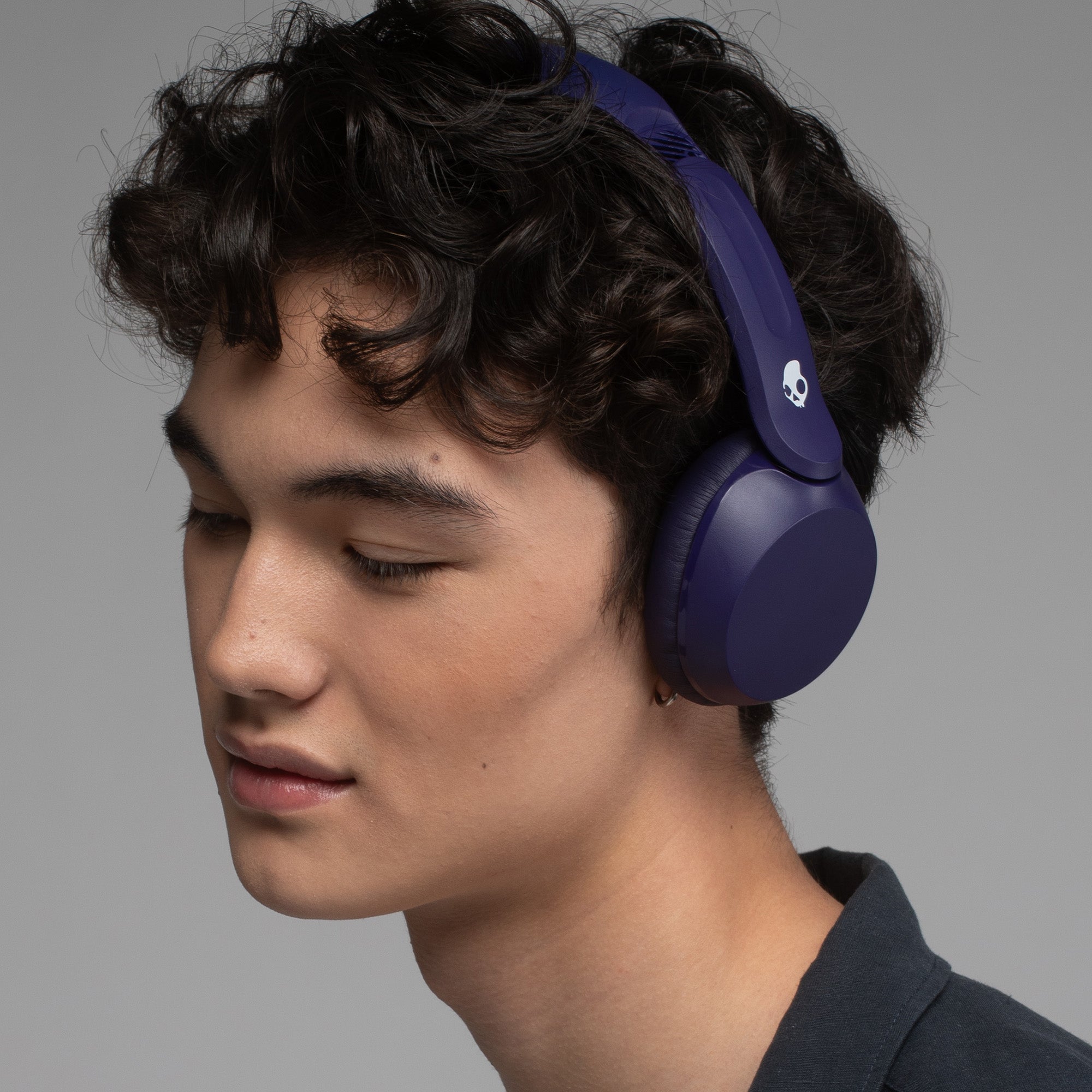 Skullcandy Icon Soft 有線ヘッドホン Amazon.com: Skullcandy Icon 180 Wireless On-Ear Bluetooth